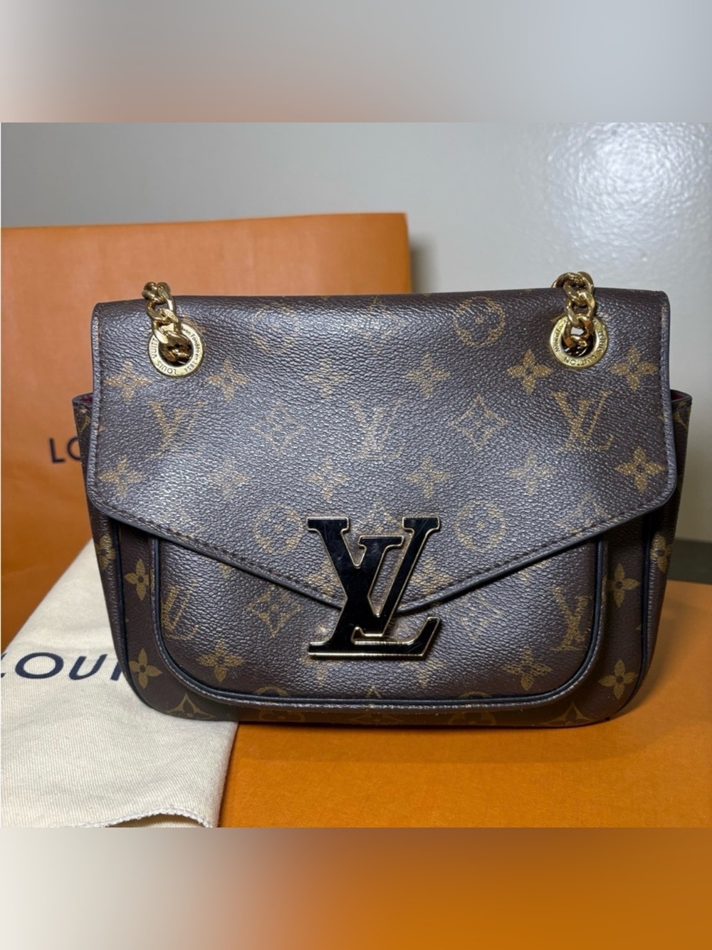 Louis Vuitton Monogram Canvas Shoulder Bag with Gold Chain